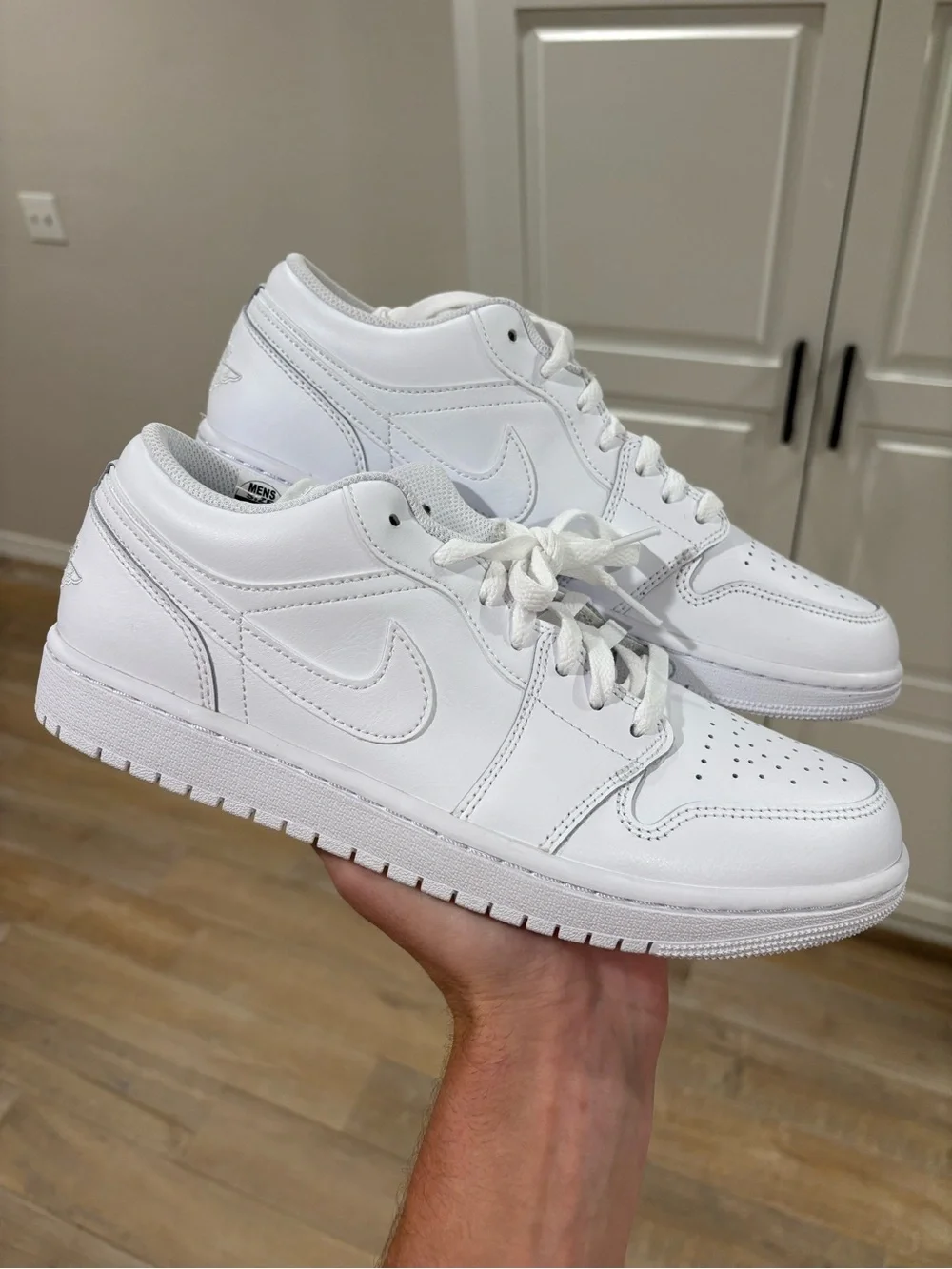 Nike Air Jordan 1 Low Shoes Men’s Size 9.5 Triple White 2022 Sneakers